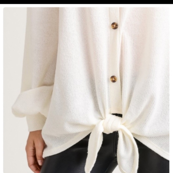 🔥$5🔥OFF SHOULDER SWEATER-COLOR: OFF WHITE. - Picture 4 of 5